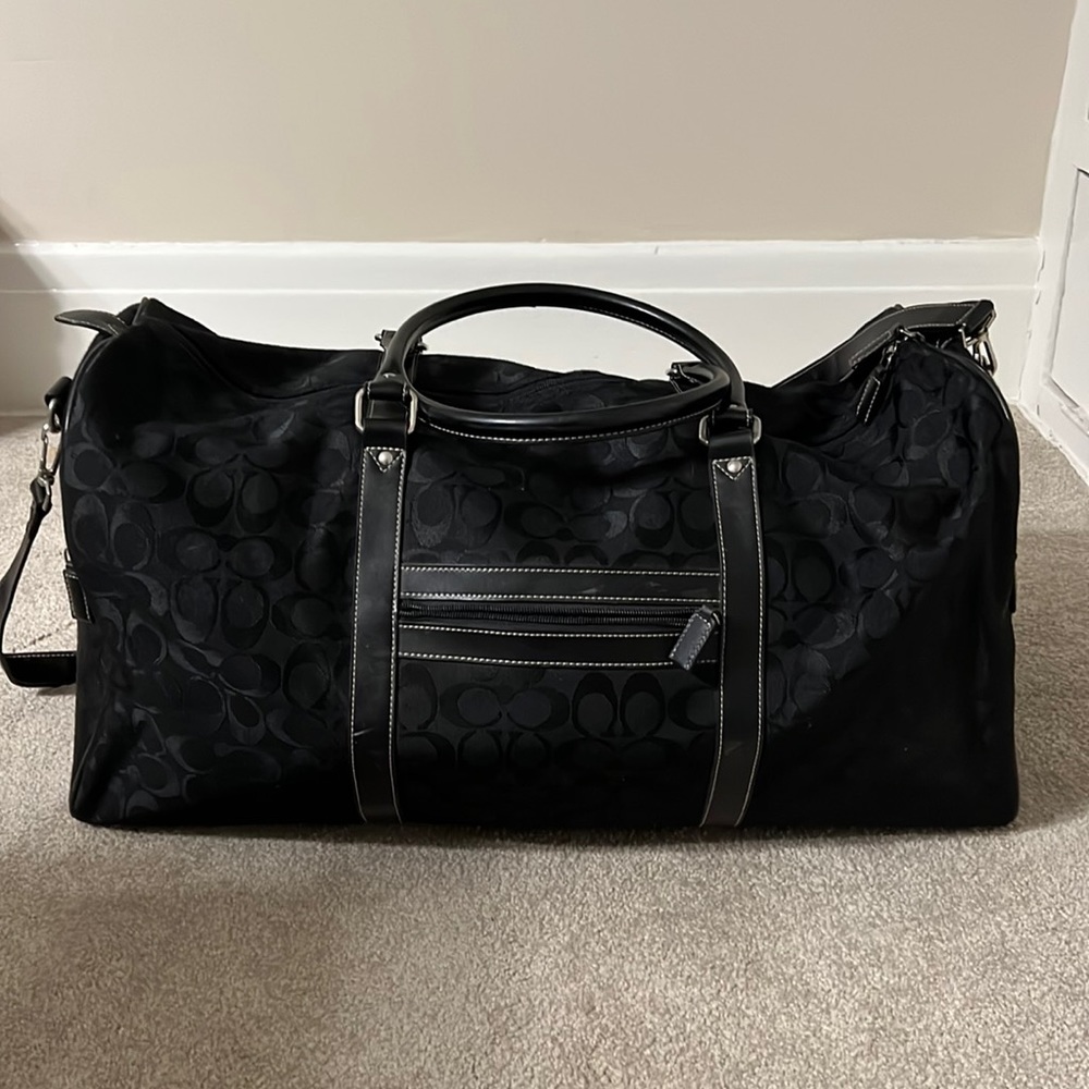 COACH BLACK TRAVEL DUFFEL BAG - Picture 1 of 16